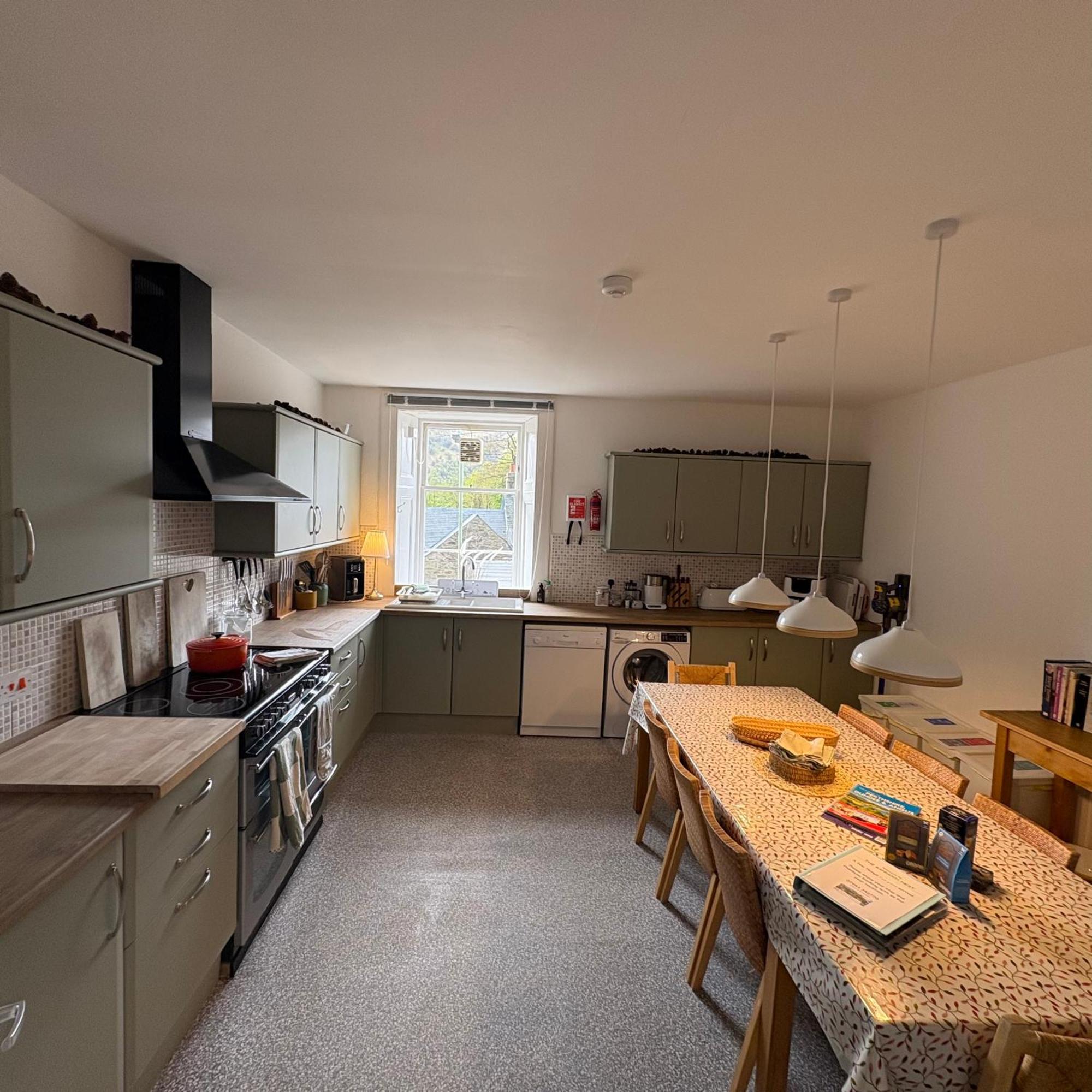 The Rannoch Nest, Kinloch Rannoch Apartment Exterior photo